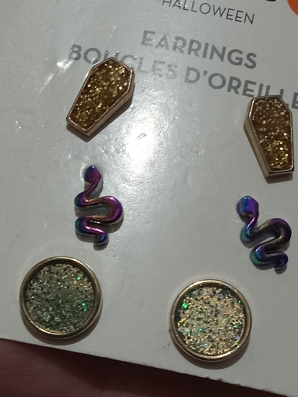 earrings - Picture 4 of 4